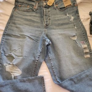 Women's plus size wedgie straight Levi's jeans NWT